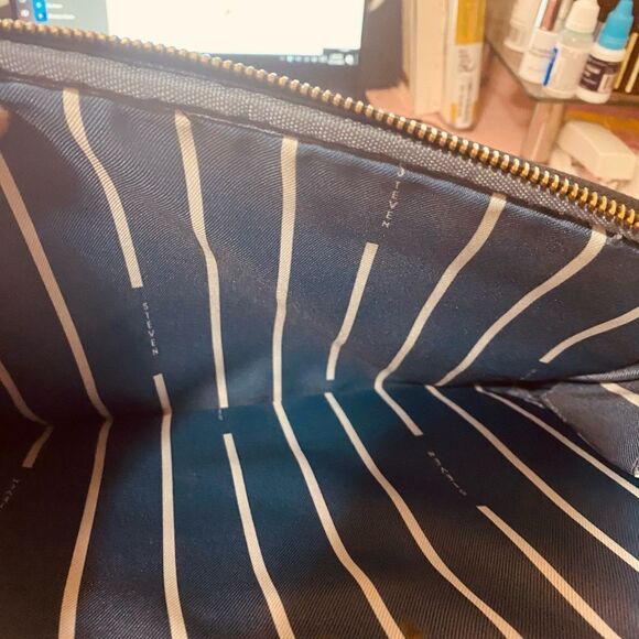 Steve Madden make up and travel bag - new no tag - Picture 5 of 7